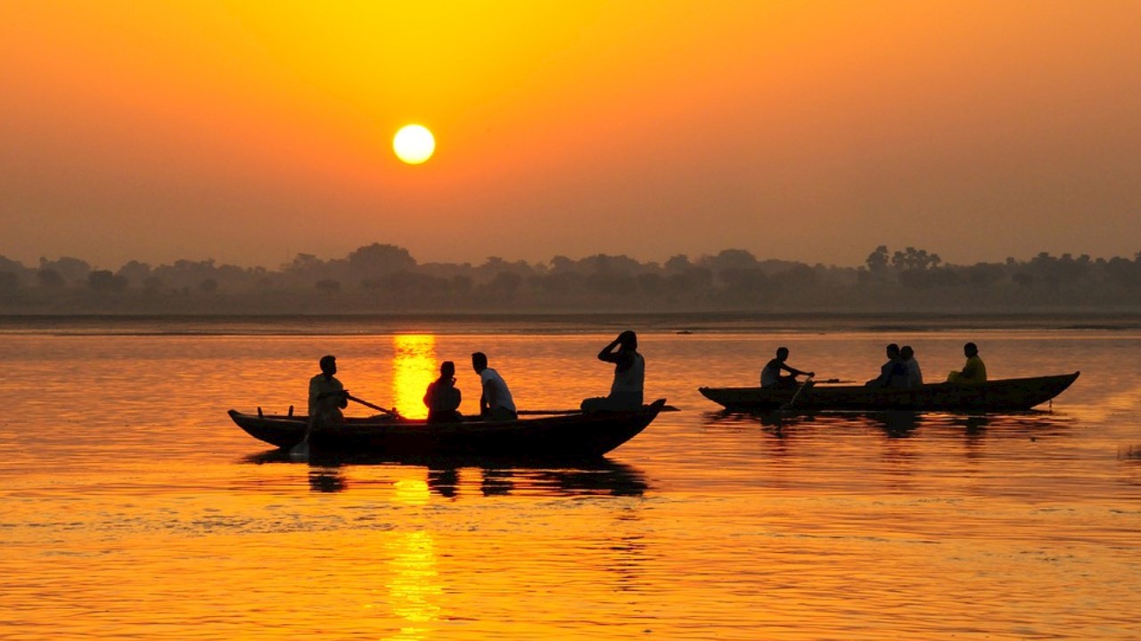 Honnan indul a Gangesz folyó?