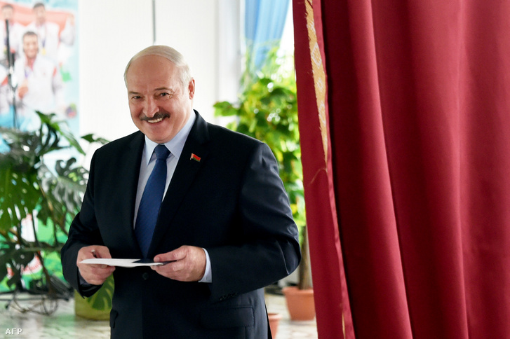 Hogyan csalták el Fehéroroszországban Lukasenko javára a választást, hogy hatodjára is elnök lehessen?